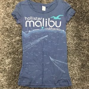Hollister tee